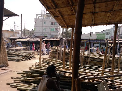 Photos of Aaqua Madrasa Quarter Rail Crossing