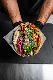 Photo n°22 de LE TARPIN BON - Berliner Kebab - Castellane à Marseille (Restauration rapide)