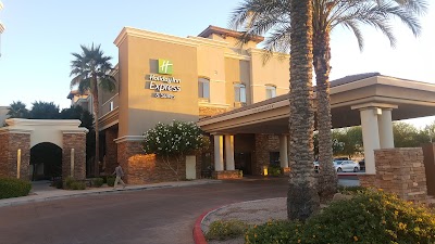 Photos of Holiday Inn Express & Suites Los Angeles Downtown West