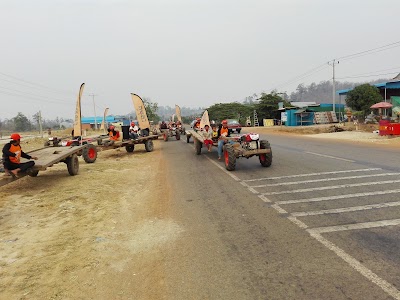 Photos of Kaun Mom Market