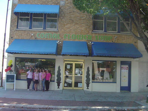 Comal Flower Shop on The Plaza