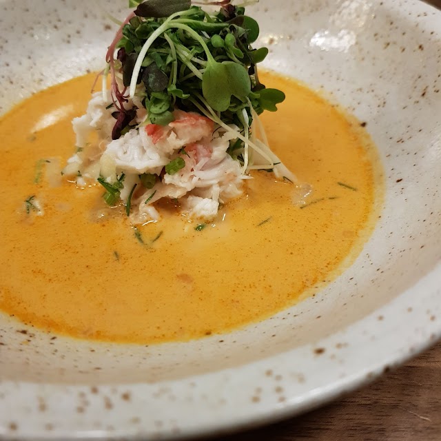 Rakas Restaurant & Bar