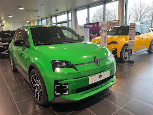 Photo n°8 de RENAULT DUNKERQUE - GROUPE AUTOSPHERE à Dunkerque (Vendeur de voitures d'occasion)