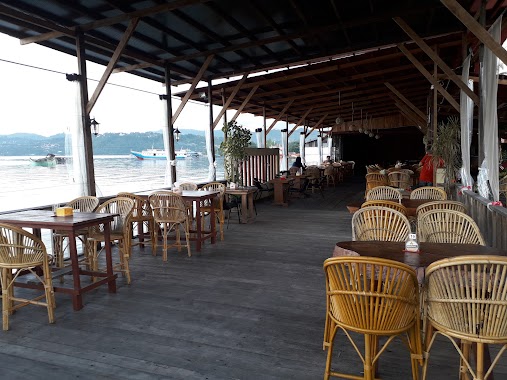 dermaga cafe, Author: Ichwan Marasabessy