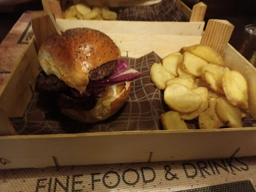 Monnalisa pub - Visual