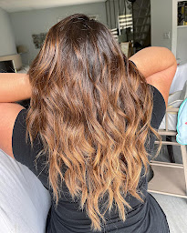 Photo n°1 de Balayaance _ Coiffeuse à domicile Experte Coloriste à Coltainville (Salon de coiffure)