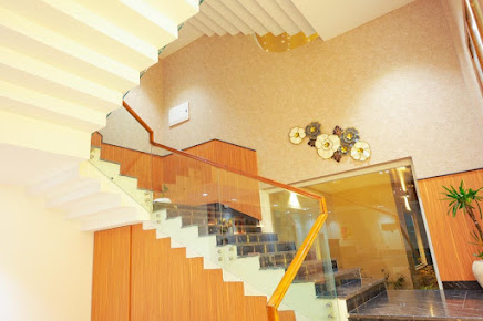 Af1qippxt5w9htk9rgtulrl5epdhpzw 7rcqlobkjcmf=s436 K No