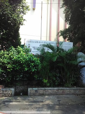 Gereja Gerakan Pentakosta, Author: Samuel Liputra