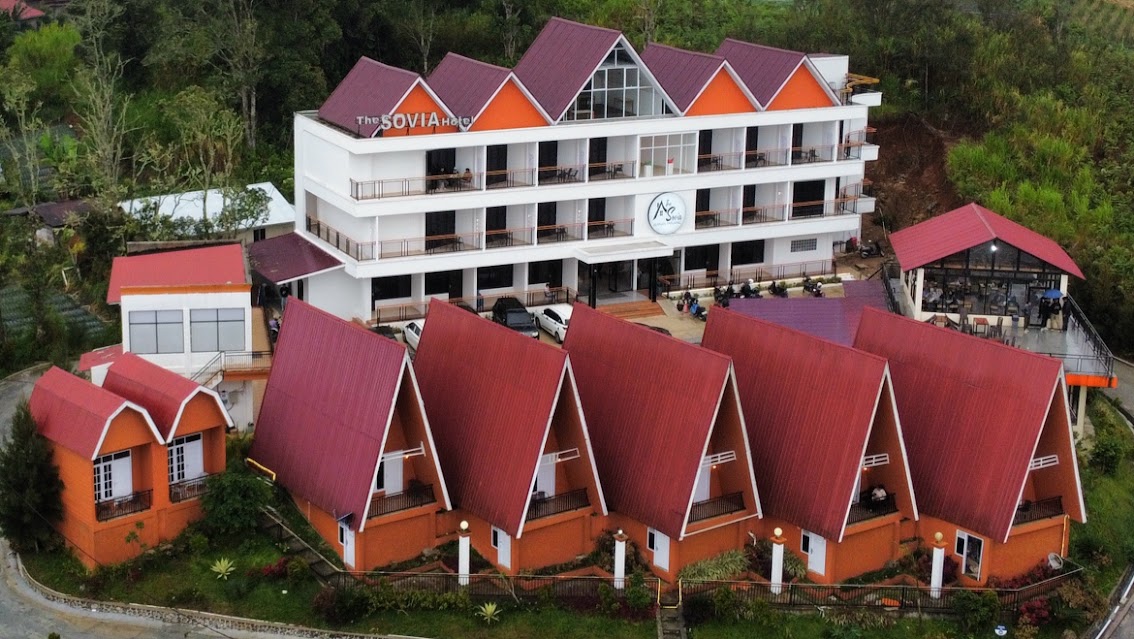 The Sovia Alahan Panjang