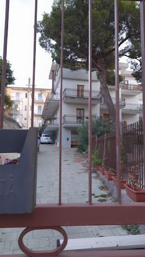 Otorino Matera: Larotonda Studio Medico di Otorinolaringoiatria. ENT Doctor - Thumbnail
