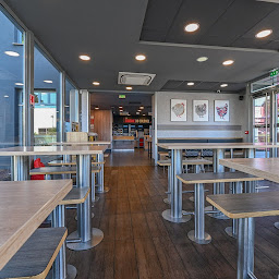 Photo n°56 de KFC Nimes à Nîmes (Restaurant de hamburgers)