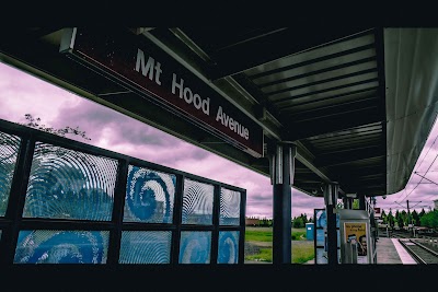 Mt Hood Ave MAX Station