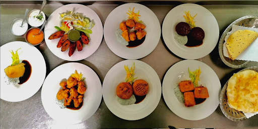 inDelhi Indian Restaurant - Thumbnail