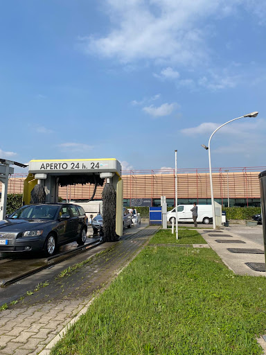 Easy car wash Paese