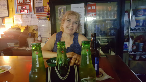 Linda's Lounge