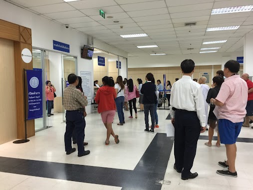 Temporary passport office in Pinklao, Author: Phumin Walaipatchara