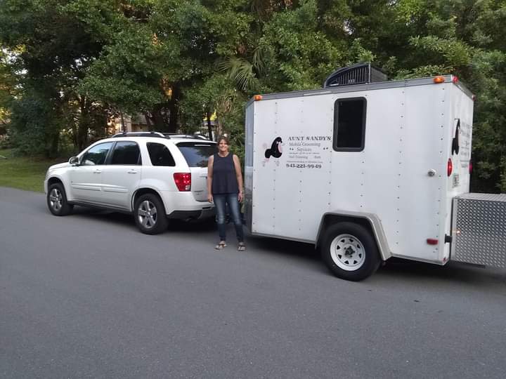 Aunt Sandy's Mobile Groomin room