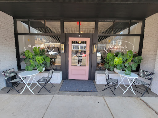 Madeline's Cafe - Visual