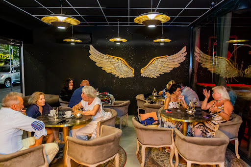 Robert - Cocktail & Bar