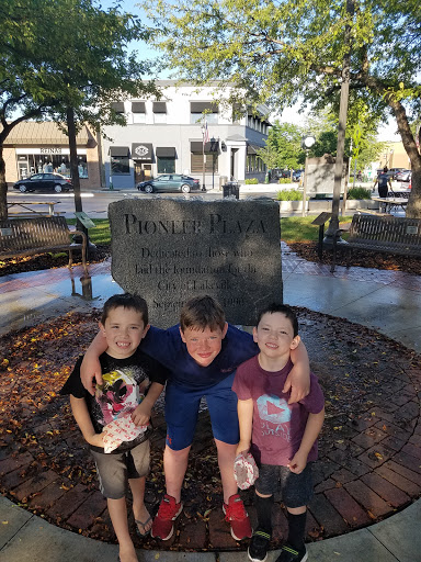 Lakeville Parks Pioneer Plaza - Thumbnail