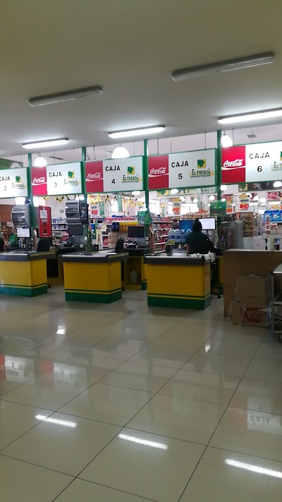 Photos of Supermercado El Tr&eacute;bol