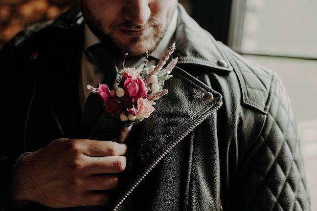 Narcissus Wedding Flowers By Susan - Florist