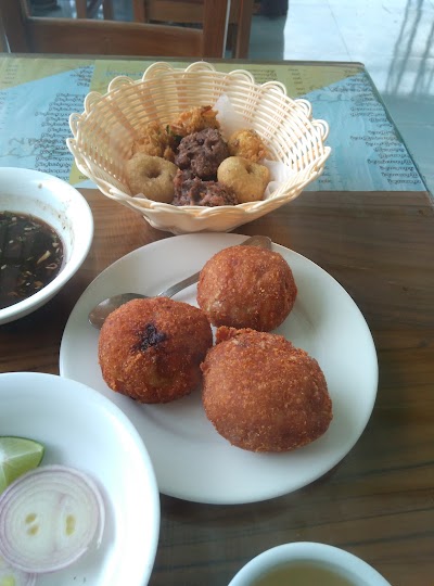 Photos of Sitt Mhan Coffee Shop