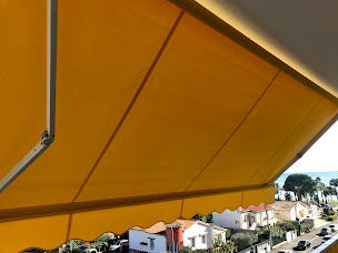 Photo n°24 de Stores Hélioazur à Cagnes-sur-Mer (Magasin de stores et de rideaux)