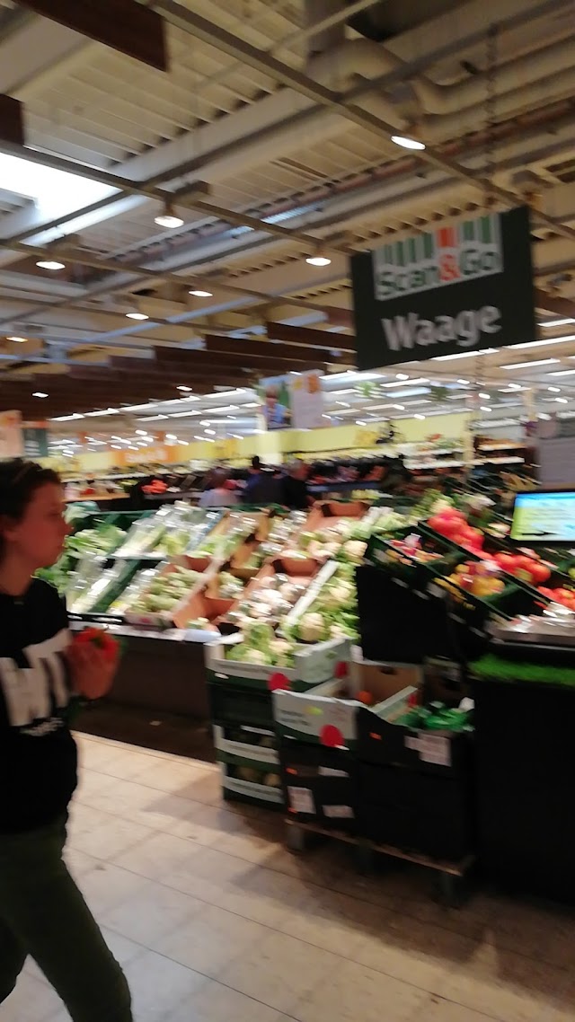 Globus Neustadt an der Weinstraße