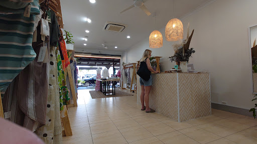 Luxe Isle, Port Douglas - Thumbnail