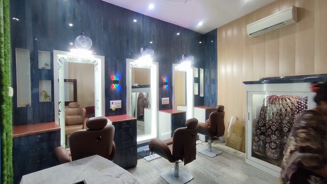 Er falme Artifact Tip Top Salon And Academy - Beauty Salon in Raebareli