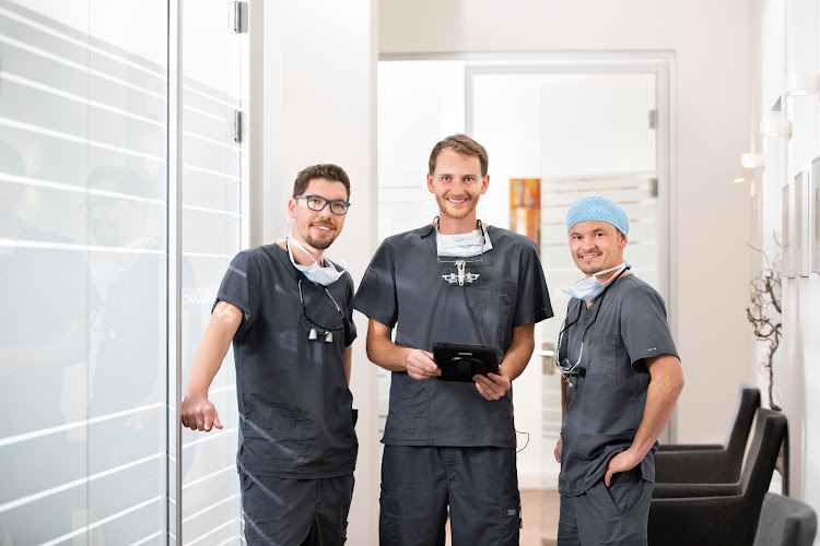 Zahnarztpraxis in der Remise - Dr. Ron Schubert & Kollegen