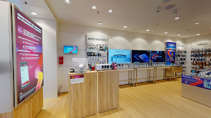 Photo n°12 de Boutique SFR Faches Thumesnil à Faches-Thumesnil (Opérateur téléphonique)