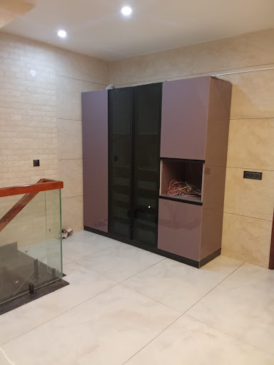 Gallery image 3