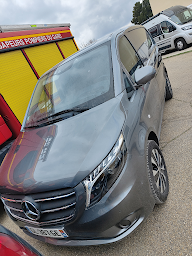 Photo n°4 de C P U Carrosserie à Nîmes (Atelier de carrosserie automobile)