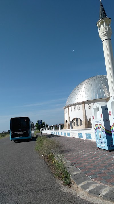 Abdul Kadir Geylani Camii