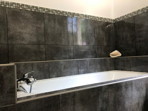 Photo n°10 de RENOVATIONS KAMKOM | Entreprise de bâtiment à Paris 16 et Neuilly sur Seine à Paris (Service de pose de parquet)