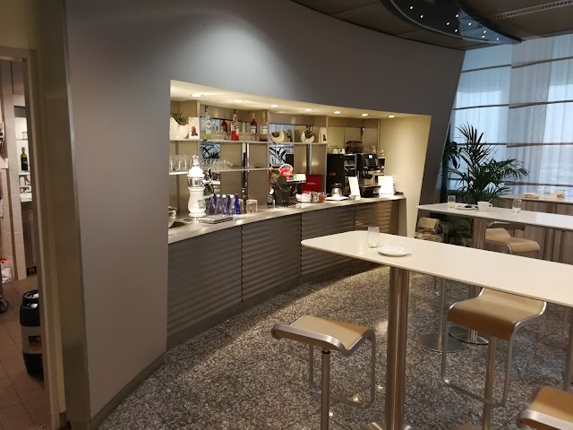 IQOS Lounge