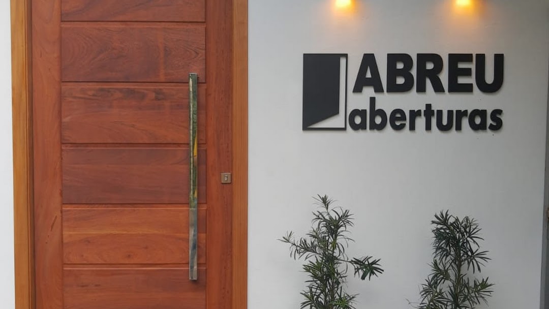 Abreu Aberturas Ltda - Portas completas padrão ou sob medida.