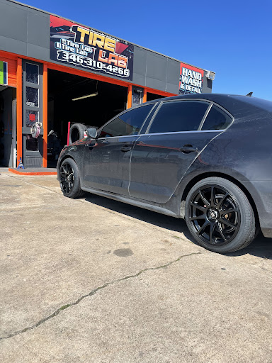 Tire Lab - Visual