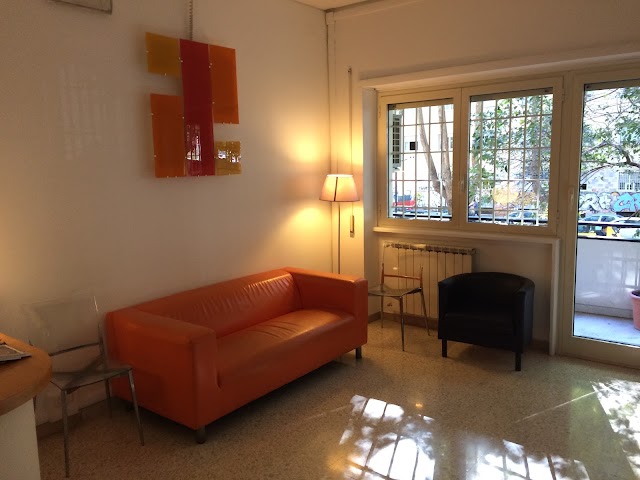 Studio Medico Odontoiatrico Associato Pisani e Fucci Cinecitta' Roma, Dentista Cinecitta'