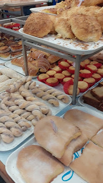 Pastelería Ideal by null