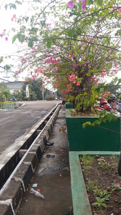 Photos of Alun-alun Puri Jaya