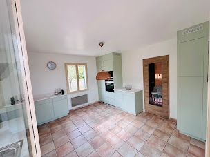 Photo n°9 de A.p.c.m à Cavaillon (Menuisier)