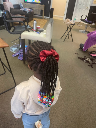 African Queen of Braids - Thumbnail
