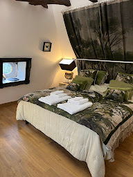 Photo n°3 de Domaine de la Chastre, Les Ocelles de Sarlat à Sarlat-la-Canéda (Chambre d'hôtes)