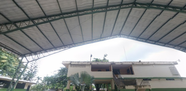 Unidad Educativa Técnica En Agropecuaria "Trece De Enero".