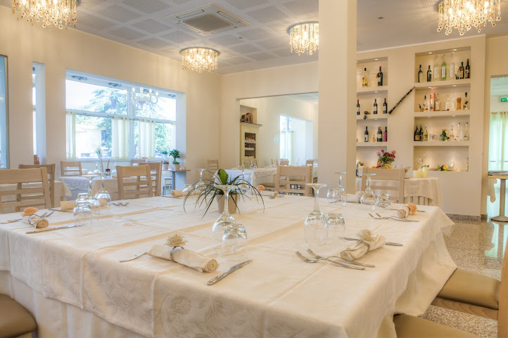 Hotel Ristorante Cesare by null