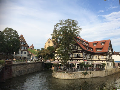 Gebäude