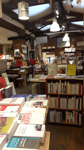 Librairie Terra Nova Gallery - France